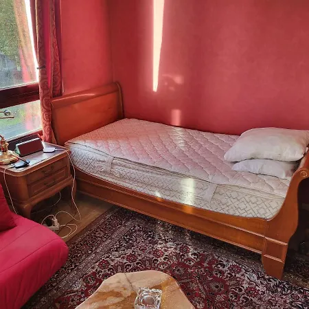 De Luxe *